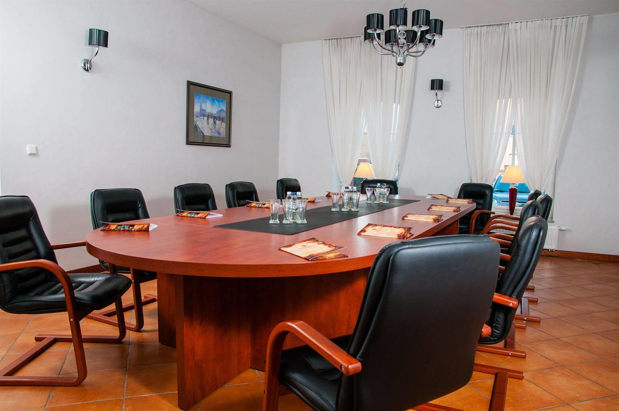 Hotel Hugo Business & Spa Kędzierzyn-Koźle Extérieur photo